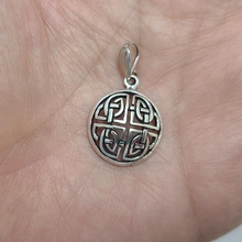 Load image into Gallery viewer, 925 Sterling Silver Large Round Celtic Dara Knot Pendant 1 (25mm) Inch Tall
