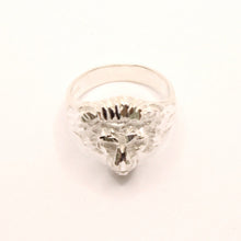 Load image into Gallery viewer, 925 Sterling Silver Diamond Cut Finish Lion Head Ring 3/4 Inch Wide, Sizes 8-13
