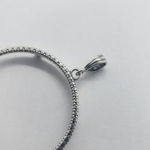 Load image into Gallery viewer, Sterling Silver Quarter Dollar Bezel 24mm 25 Cent Coins Prong Back Illusion Edge

