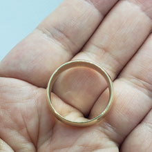 Load image into Gallery viewer, 14K Solid Gold 6mm Plain Wedding Band Ring Men Women Yellow White Size 5-11
