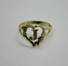Load image into Gallery viewer, 10K Solid Gold Initial Ring Heart with Flower Yellow and Rose Gold
