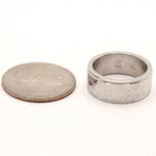 Load image into Gallery viewer, Stainless Steel Flat Simple Jigsaw Puzzle Pattern Wedding Band Ring 8mm
