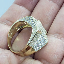 Load image into Gallery viewer, 10K Yellow Gold 20.5mm Big Star Shaped Ring Band for Men Size 9 -11
