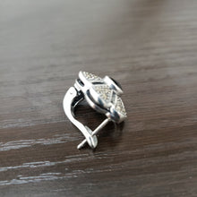 Load image into Gallery viewer, 925 Sterling Silver Round Black Onyx Marcasite Clip on Earrings None Pierced
