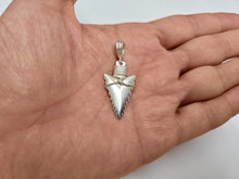 Load image into Gallery viewer, 925 Sterling Silver Diamond Cut Arrowhead Pendant 1 9/32 (32mm) Inch Tall
