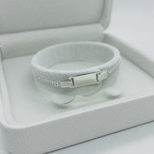 Load image into Gallery viewer, 925 Sterling Silver Children Square ID Bracelet Figaro link baby sizes 5 - 6inch
