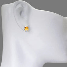 Load image into Gallery viewer, 14K Two Tone Gold High Polished Diamond Cut Flower Small Stud Earrings 7mm
