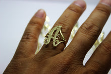 Load image into Gallery viewer, 10k Solid Yellow Gold Cursive Initial Letter Ring Diamond Cut Medium Size 6 ~ 11
