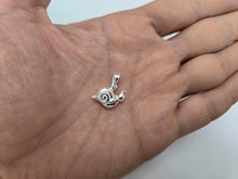 Load image into Gallery viewer, 925 Sterling Silver Smooth Plain Hollow Snail Pendant 7/16 (11mm) Inch Tall
