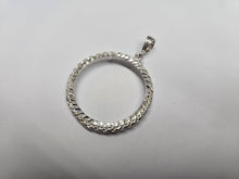 Load image into Gallery viewer, 925 Sterling Silver Rope Edge 50 Cent Half Dollar Coin Bezel 30mm Prong Back
