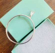 Load image into Gallery viewer, Sterling Silver 1 Onza Plata Libertad Bezel 36 mm Coins Prong Back Square Edge
