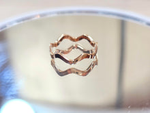 Load image into Gallery viewer, 14K Solid Gold Handmade Zigzag Wave Ring Band
