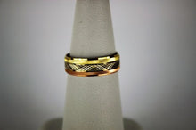 Load image into Gallery viewer, Authentic 14K Tri-Color Gold D/C Band Ring
