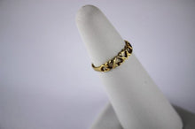 Load image into Gallery viewer, 14K Yellow Gold Beautiful Heart Ring
