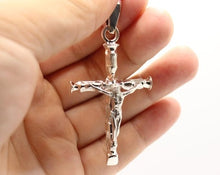 Load image into Gallery viewer, 925 Sterling Silver Detailed Bamboo Styled Christian Crucifix Cross Pendant
