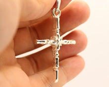 Load image into Gallery viewer, 925 Sterling Silver Phalanx Bone-Styled Edges with X in the Center Cross Pendant
