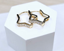 Load image into Gallery viewer, 14K Yellow Gold Star Shaped Huggies Hoop Earrings with CZ Stones
