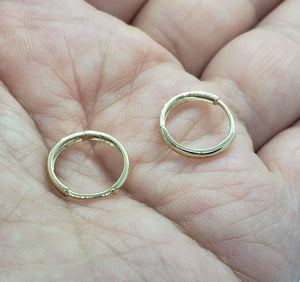 14K Yellow Gold Plain Round Huggie Hoop Earrings