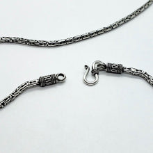 Load image into Gallery viewer, 925 Sterling Silver 2.5mm Round Antiqued Finish Byzantine Chain
