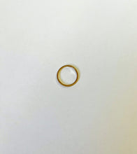 Load image into Gallery viewer, 14K Solid Gold Handmade Thin Coin Edges Ring Band
