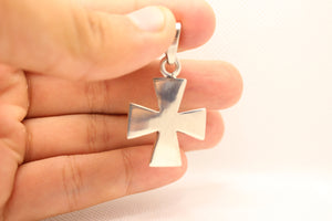 925 Sterling Silver Simple Maltese Cross Pendant