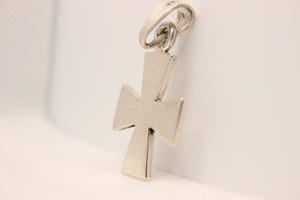 925 Sterling Silver Simple Maltese Cross Pendant