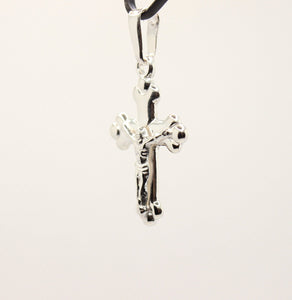 925 Sterling Silver Dainty Budded Crucifix Cross Pendant