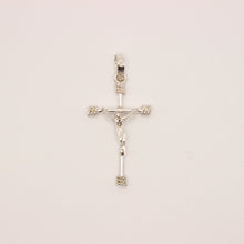 Load image into Gallery viewer, 925 Sterling Silver Dainty Stick Crucifix Cross with Rope Textured Edges Pendant
