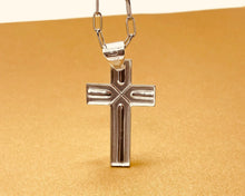 Load image into Gallery viewer, 925 Sterling Silver X-Shaped In The Middle Of The Cross 1.2 Inch Pendant
