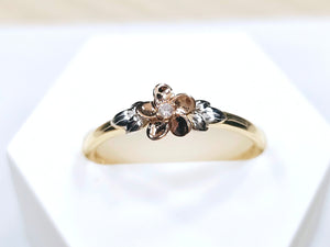 14K Solid Yellow Gold One Flower Ring with CZ