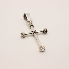 Load image into Gallery viewer, 925 Sterling Silver Plain Cylindrical Cross Pendant with Rope Textured Edges
