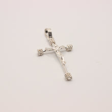 Load image into Gallery viewer, 925 Sterling Silver Dainty Stick Crucifix Cross with Rope Textured Edges Pendant
