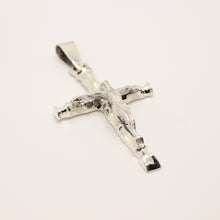 Load image into Gallery viewer, 925 Sterling Silver Detailed Bamboo Styled Christian Crucifix Cross Pendant
