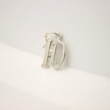 Load image into Gallery viewer, 925 Sterling Silver Dainty Fancy Vintage Typographic Number 1 to 10 Pendant
