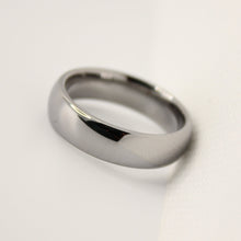 Load image into Gallery viewer, Tungsten Carbide Smooth Domed Mirror Polish Finish Wedding Band Thumb Ring 6mm
