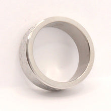 Load image into Gallery viewer, Stainless Steel Flat Simple Jigsaw Puzzle Pattern Wedding Band Ring 8mm
