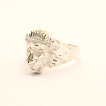 Load image into Gallery viewer, 925 Sterling Silver Diamond Cut Finish Lion Head 3/4 Inch Wide, Sizes 8-13 Ring
