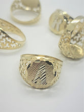 Load image into Gallery viewer, 10K Solid Yellow Gold Round Initial Letter Signet Ring
