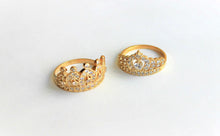 Load image into Gallery viewer, 10K Yellow Gold Heart Crown with CZ Ring
