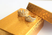 Load image into Gallery viewer, 10K Yellow Gold Heart Crown with CZ Ring
